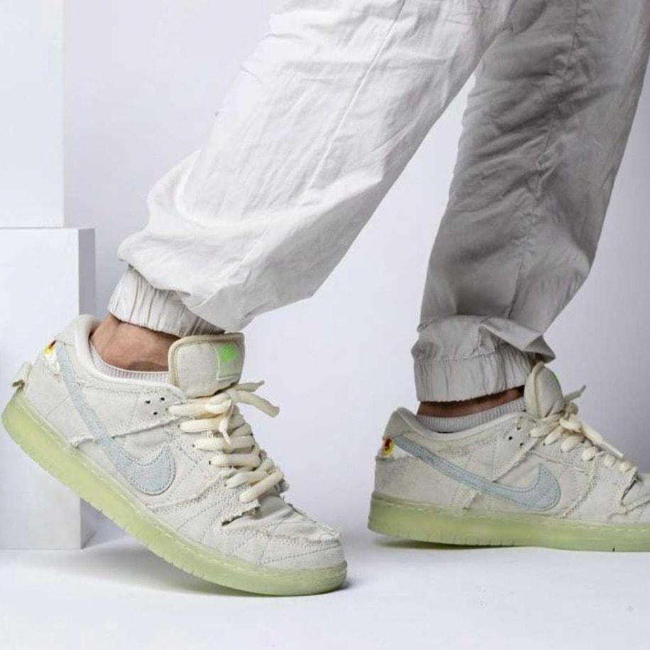 NIKE SB DUNK LOW MUMMY