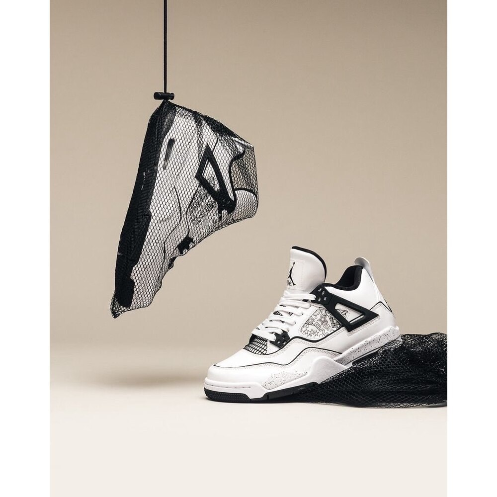 Nike Air Jordan 4 Retro