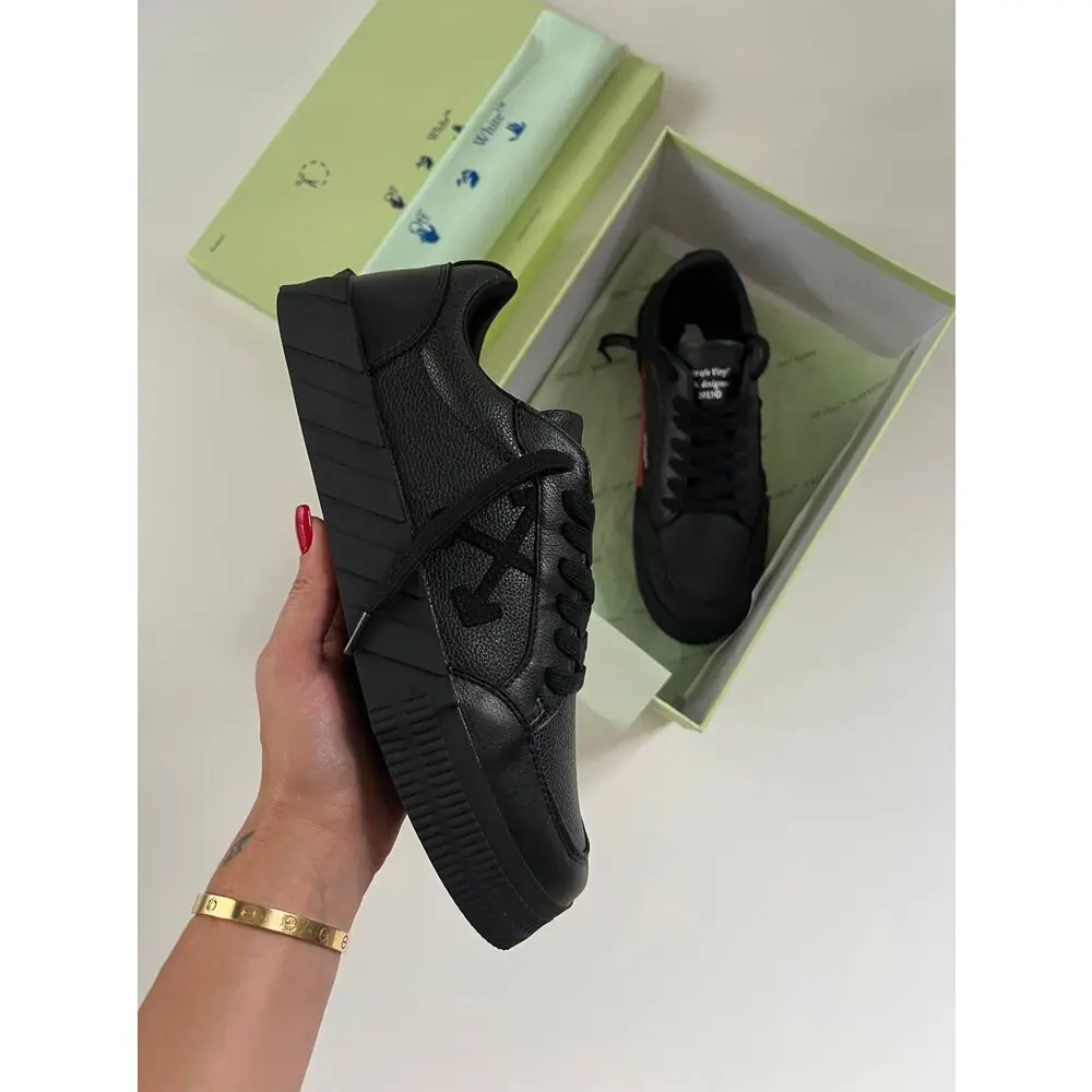 Off White X New Seseon